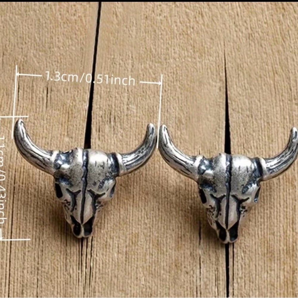 Silver Bull Skull Earrings - Picture 4 of 4